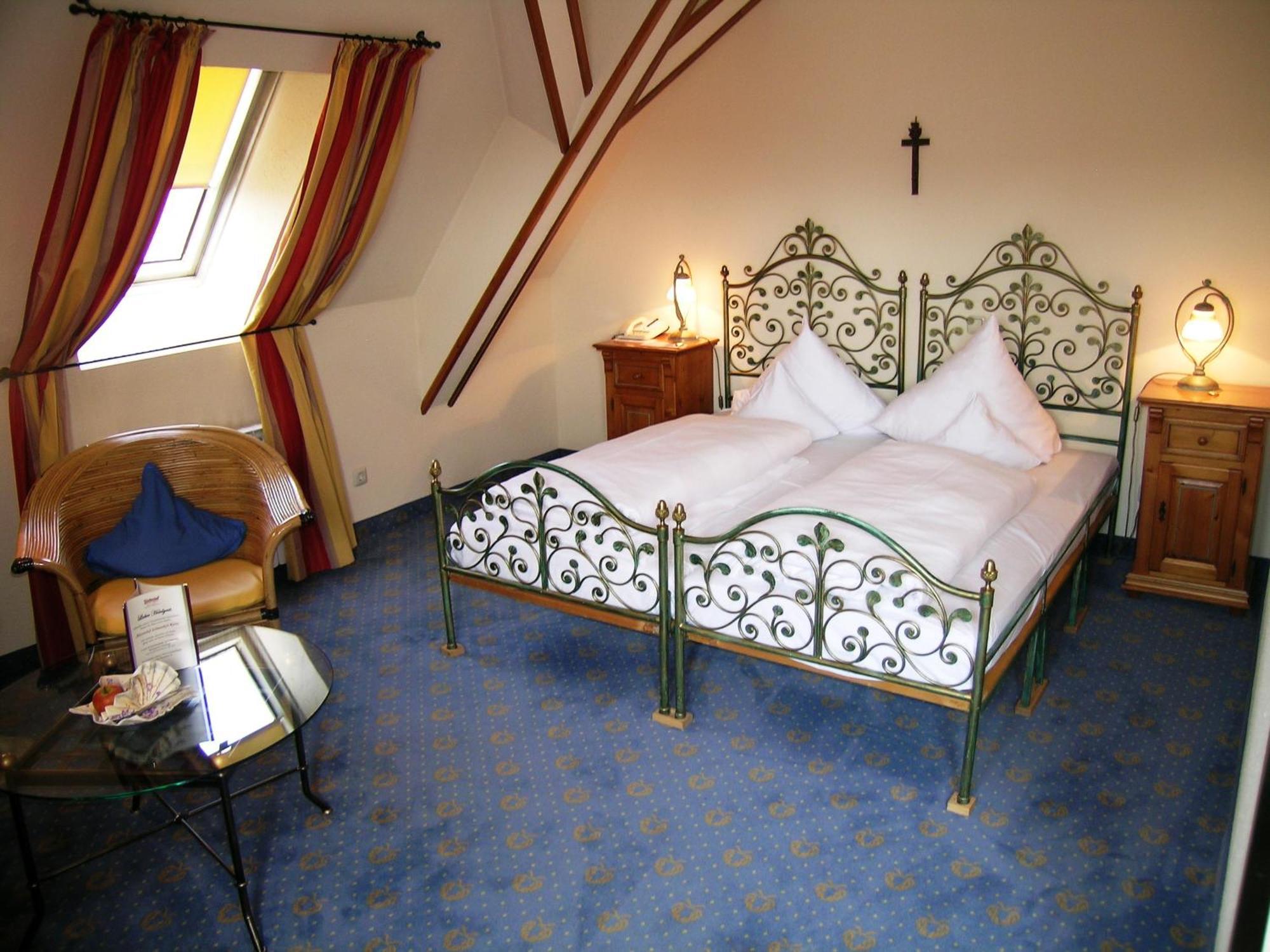 Simones Hotel Fuerstenhof Landshut Oda fotoğraf